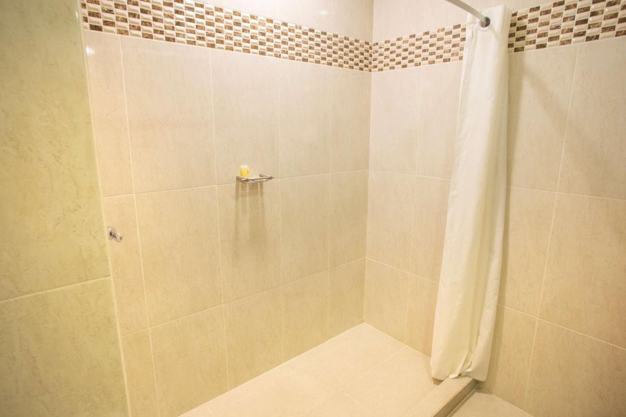 Hotel Plaza Calzada Monterrey Dış mekan fotoğraf