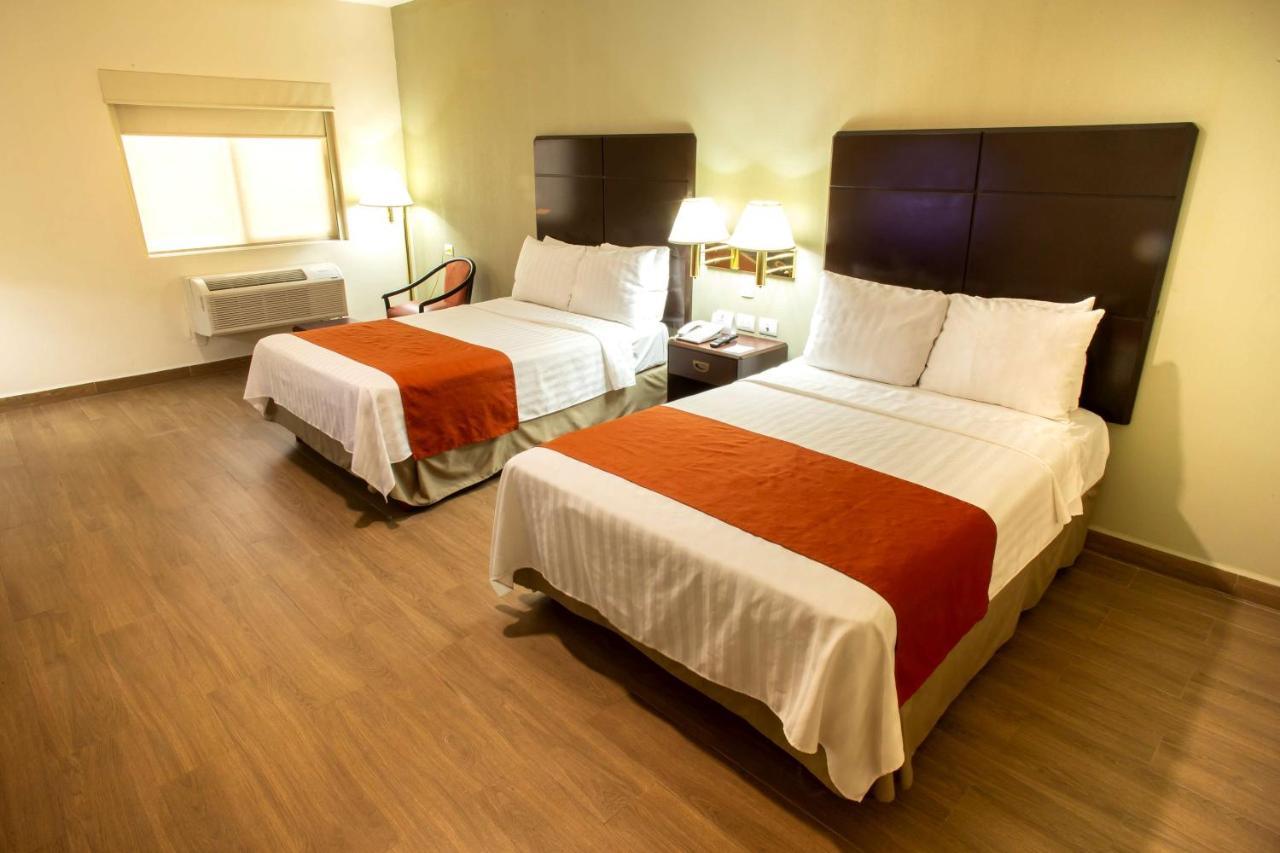 Hotel Plaza Calzada Monterrey Dış mekan fotoğraf