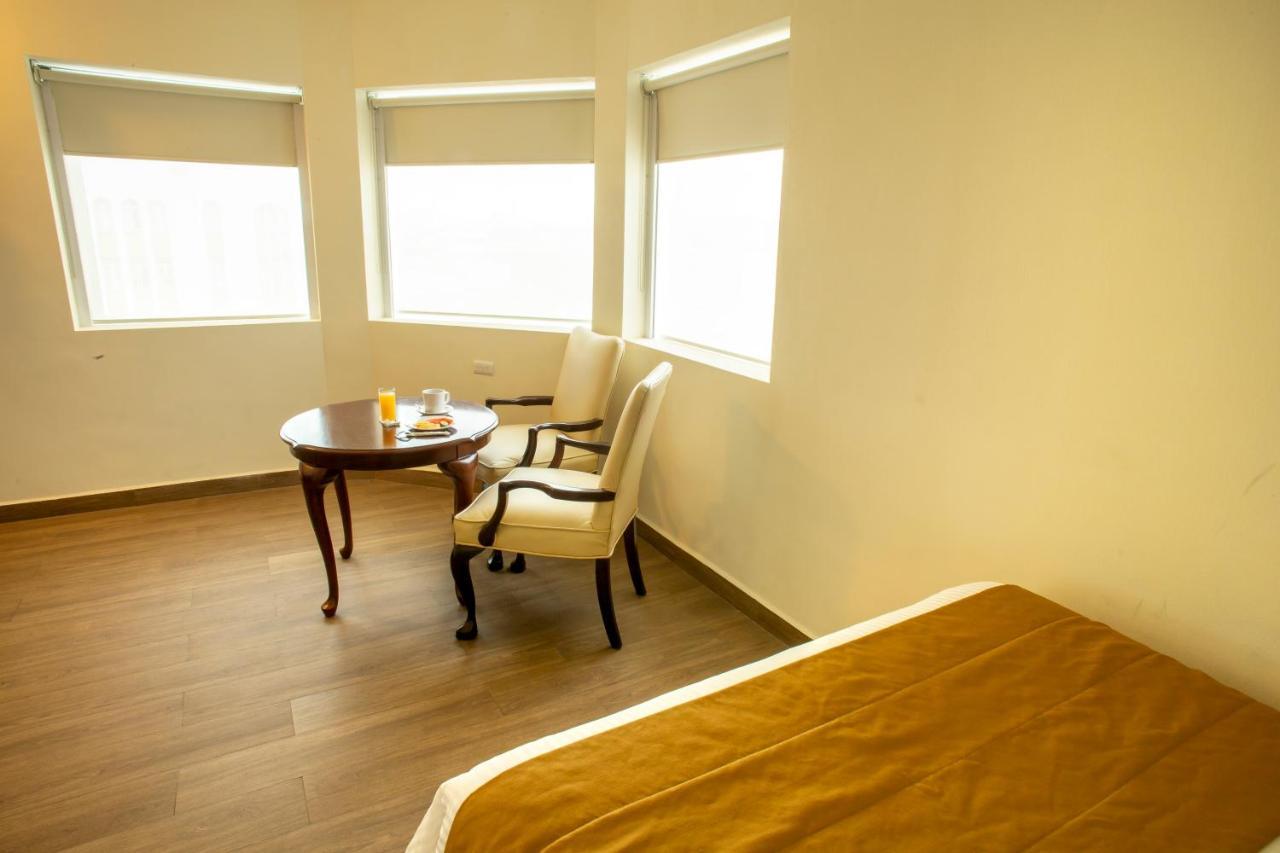 Hotel Plaza Calzada Monterrey Dış mekan fotoğraf